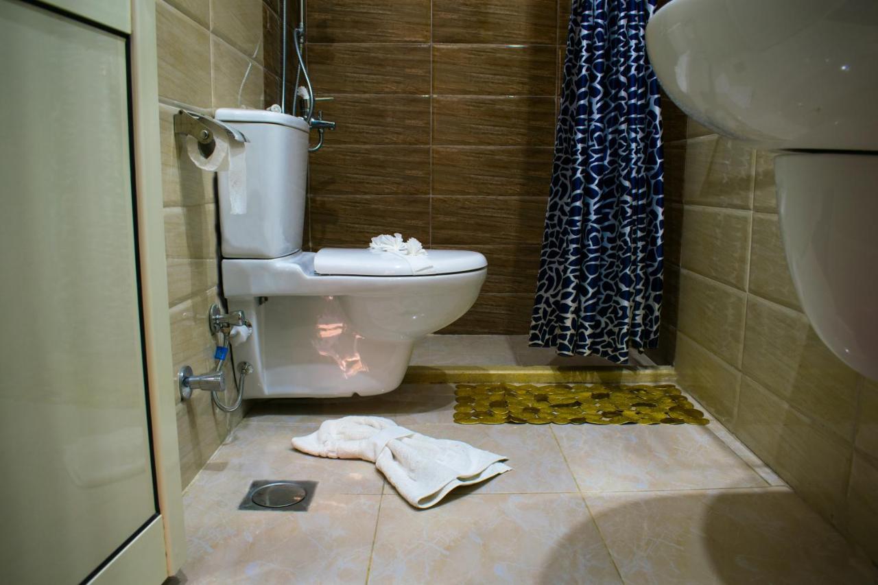 Crown Hotel